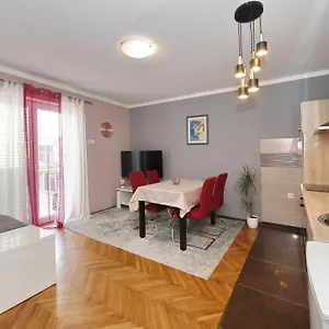 Marcela Apartment