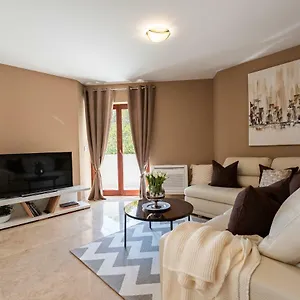 Zen Luxury Apartment